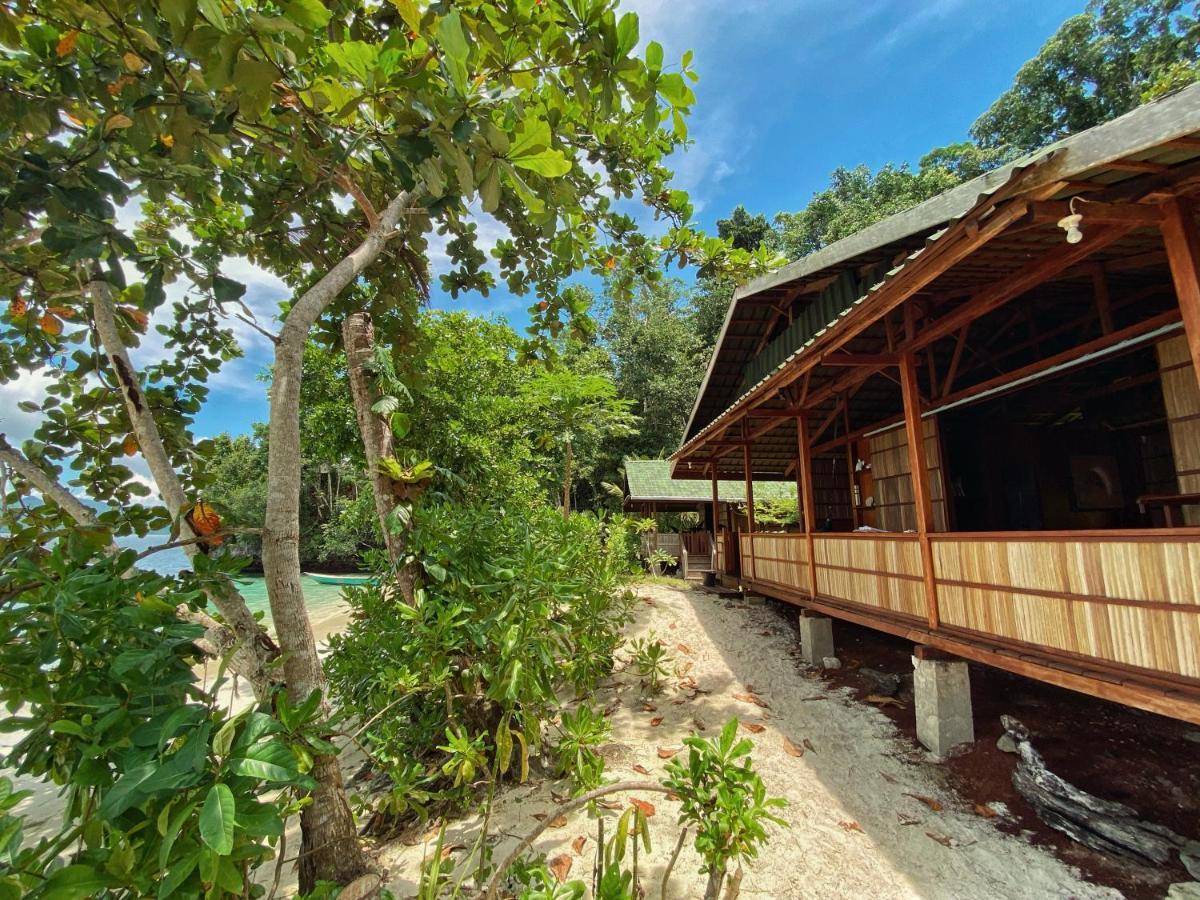 Raja Ampat Eco Lodge Tapokreng Экстерьер фото